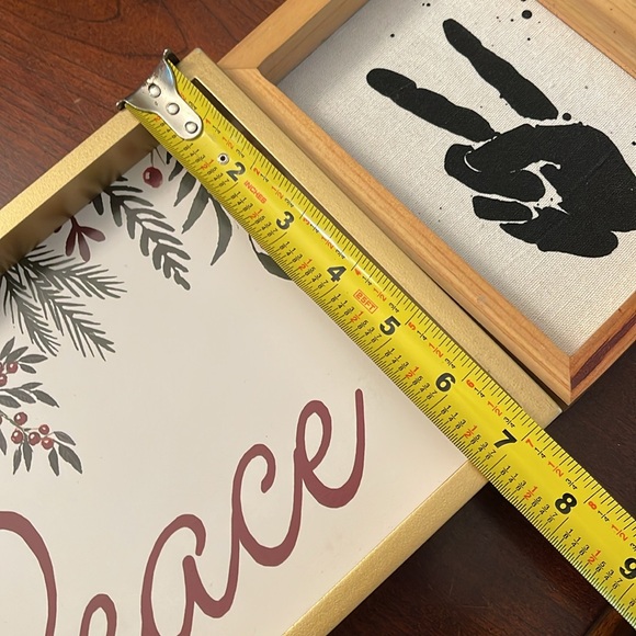 Two peace decorative wall plaques. - Picture 5 of 6